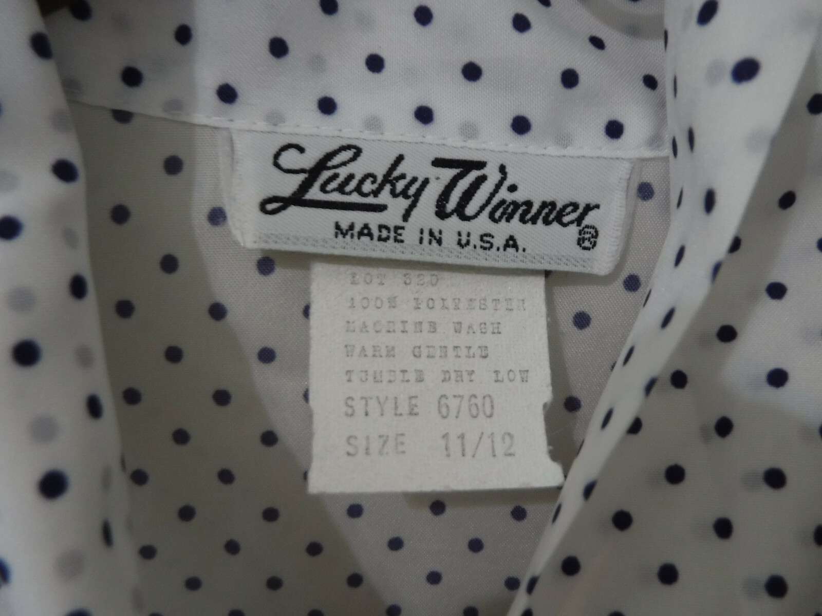 Vintage 70s Juniors Size 11/12 Polyester Pussy Bow Tie Neck Short Sleeve Blouse