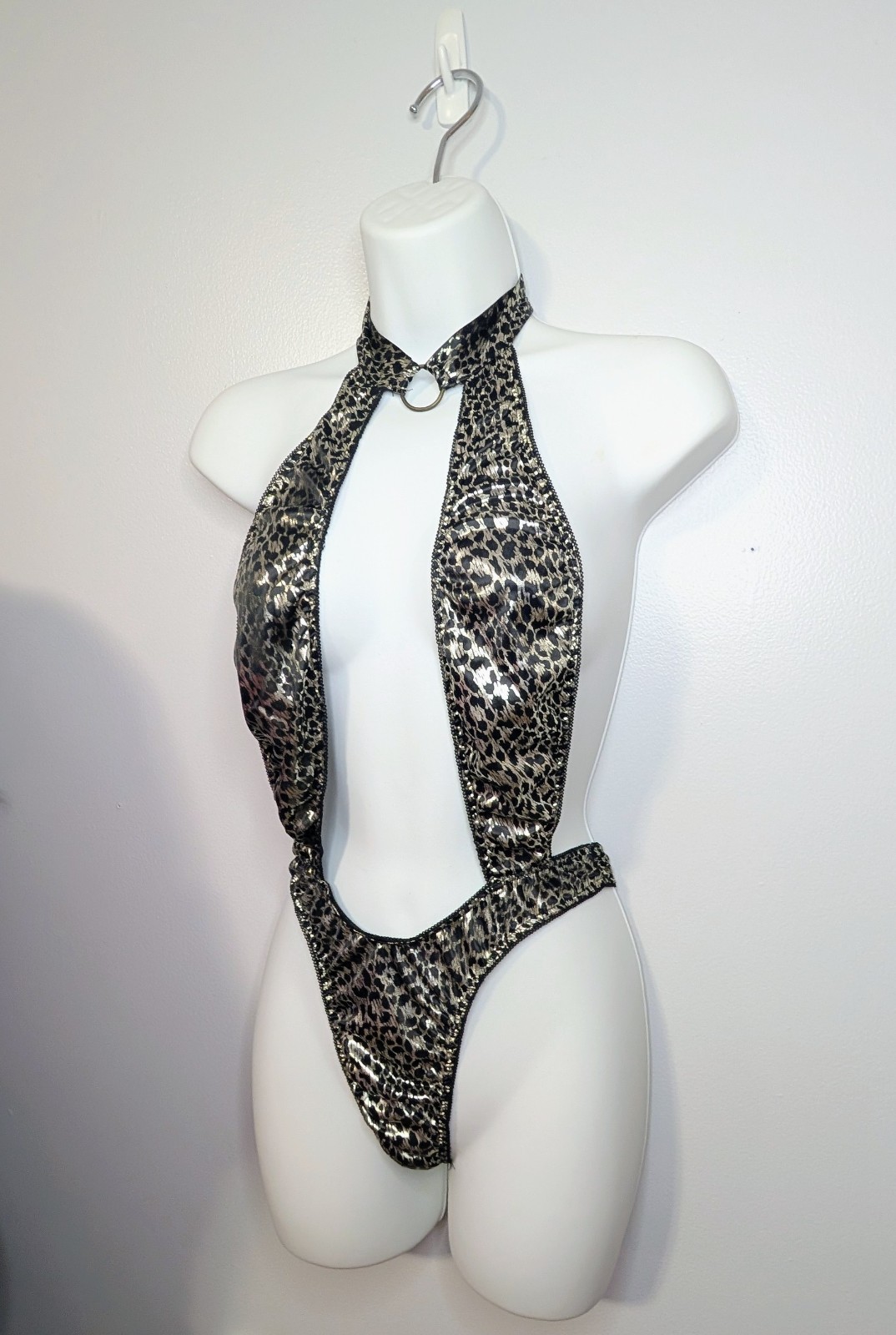 Vintage 80s/90s Frederick&rsquo;s of Hollywood Metallic Foil Leopard Teddy O-Ring OS