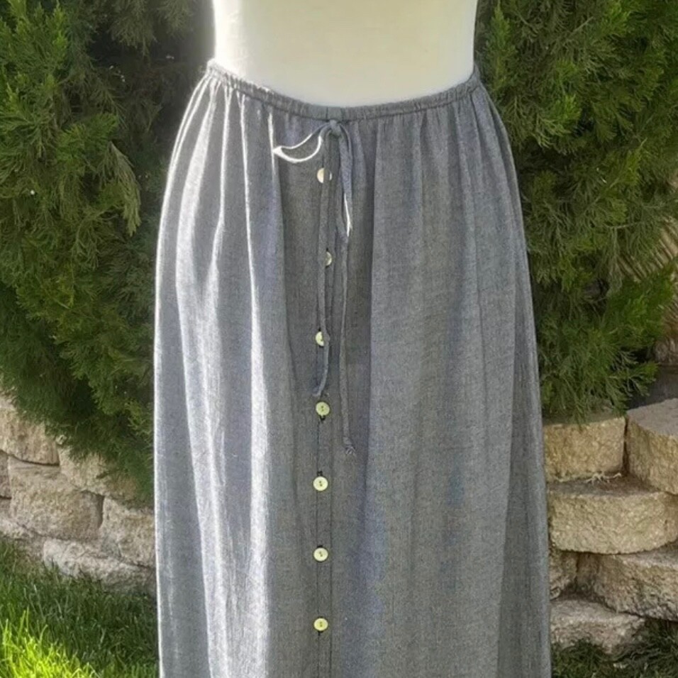 Skirt Black Size:Large Long Clio Adjustable Waistband Drawstring Buttondown