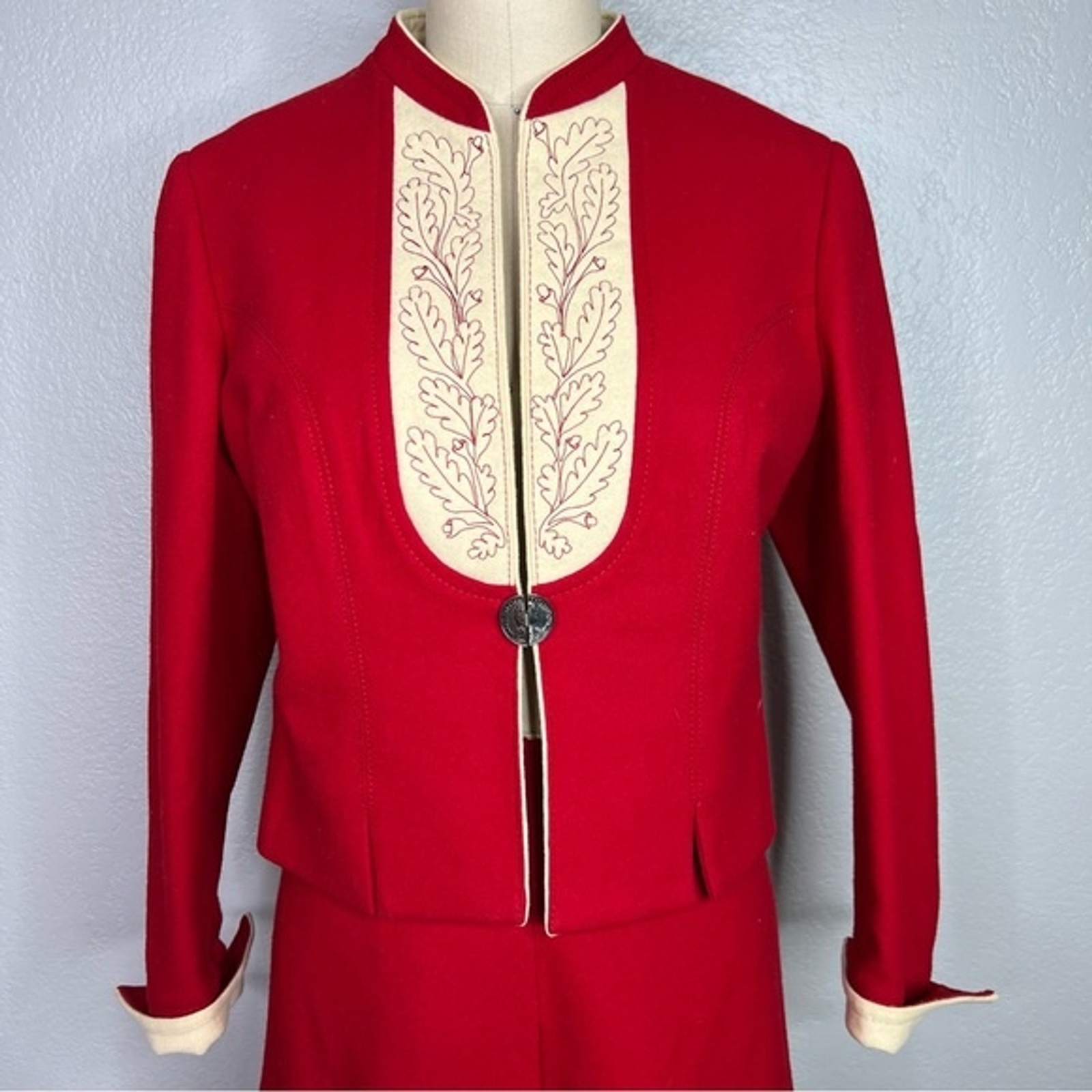 VINTAGE HAMMERER AUSTRIA RED WOOL SKIRT SUIT, EU 40, US small