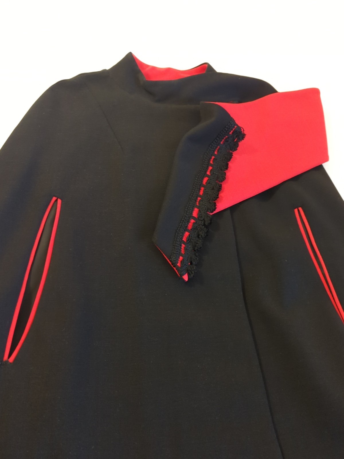 Vtg Alfred Werber Cape S Black Wool Red Attached Scarf High Fashion 1960&rsquo;s Chic