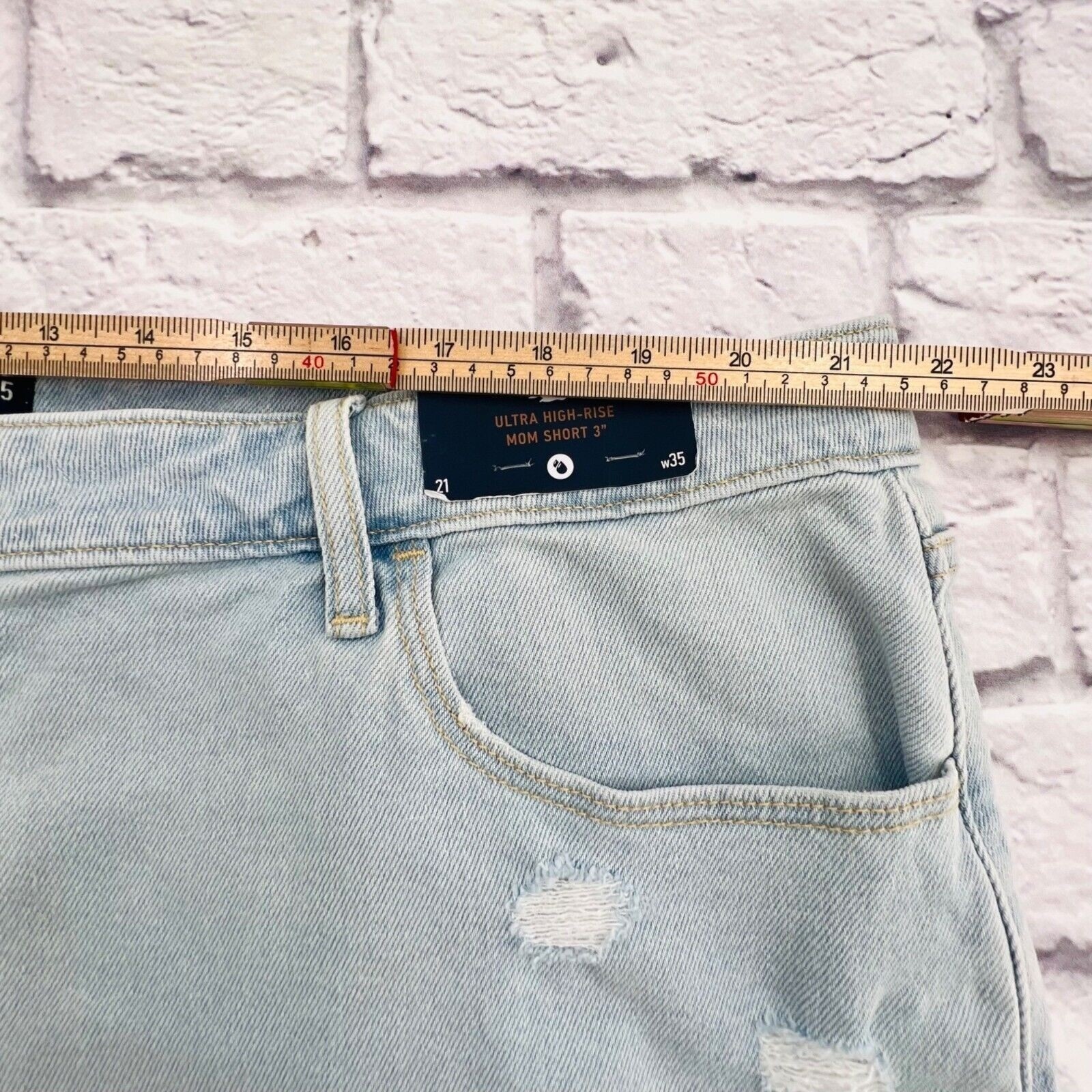 NEW Hollister Mom 3&Prime; Short plus Size 21/35 Light Wash Ultra High Rise Vintage