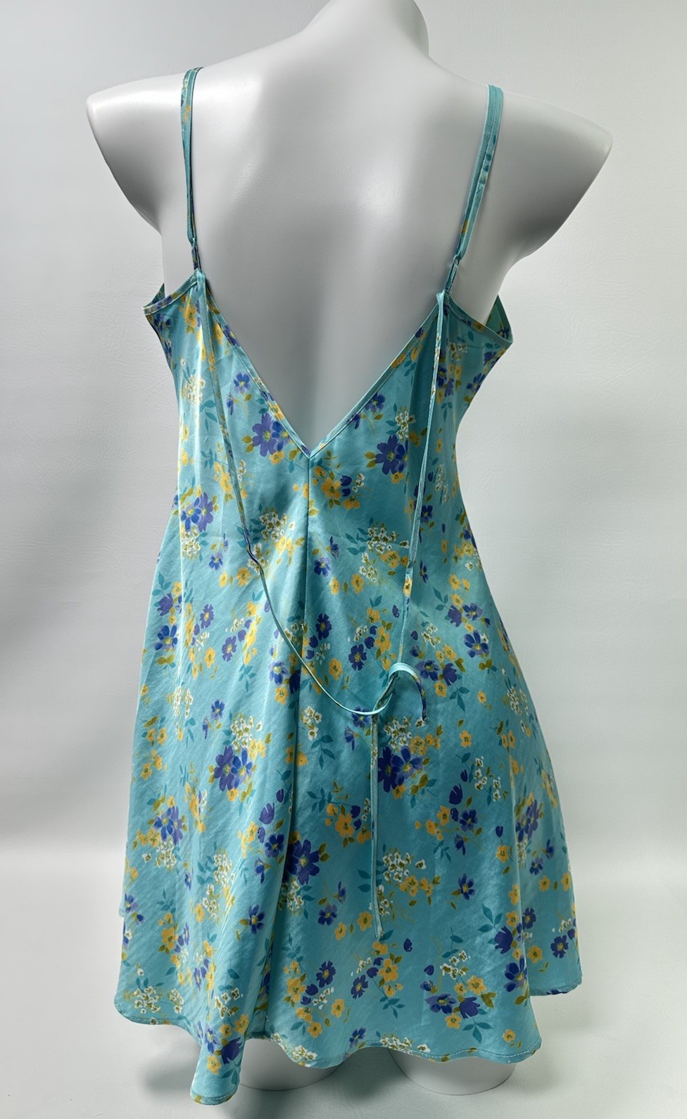 Vintage Y2K Victoria’s Secret Colorful Floral Lace Slip Dress Chemise Sz M 2001