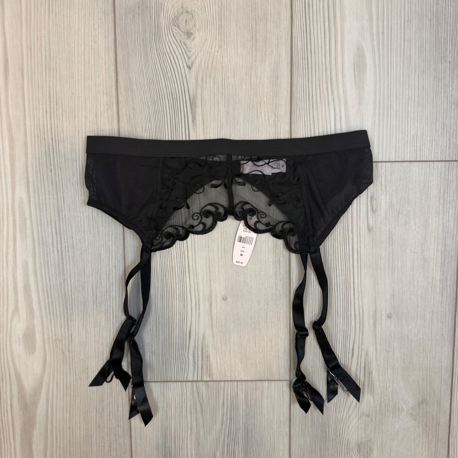 Victoria&rsquo;s Secret Vintage 2000s Black Mesh Embroidered Garter Belt Medium NWT