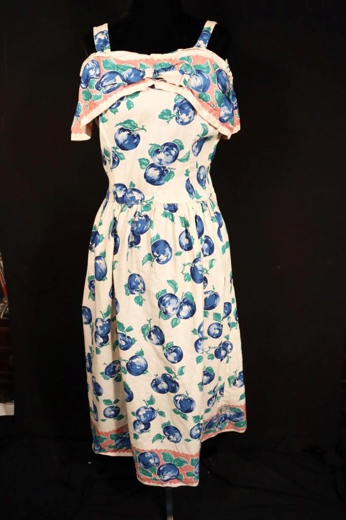 Exceptional 1940&rsquo;s Floral Cotton Blue Apple Print Sundress Size 10-12 Exc Cond