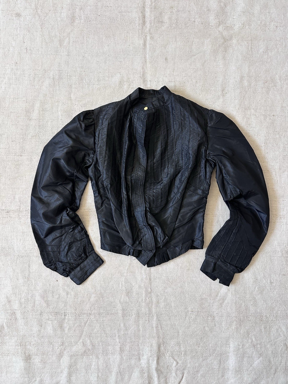 1870s 1880s Victorian Antique Black Silk Taffeta Jacket Women’s XS