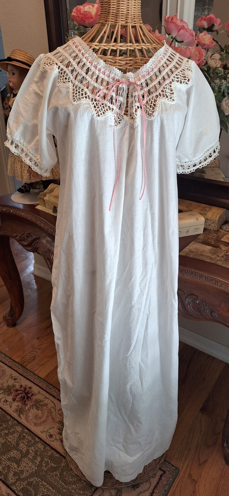 Antique Edwardian Victorian White Cotton & Crochet Lace Night Gown Very Nice