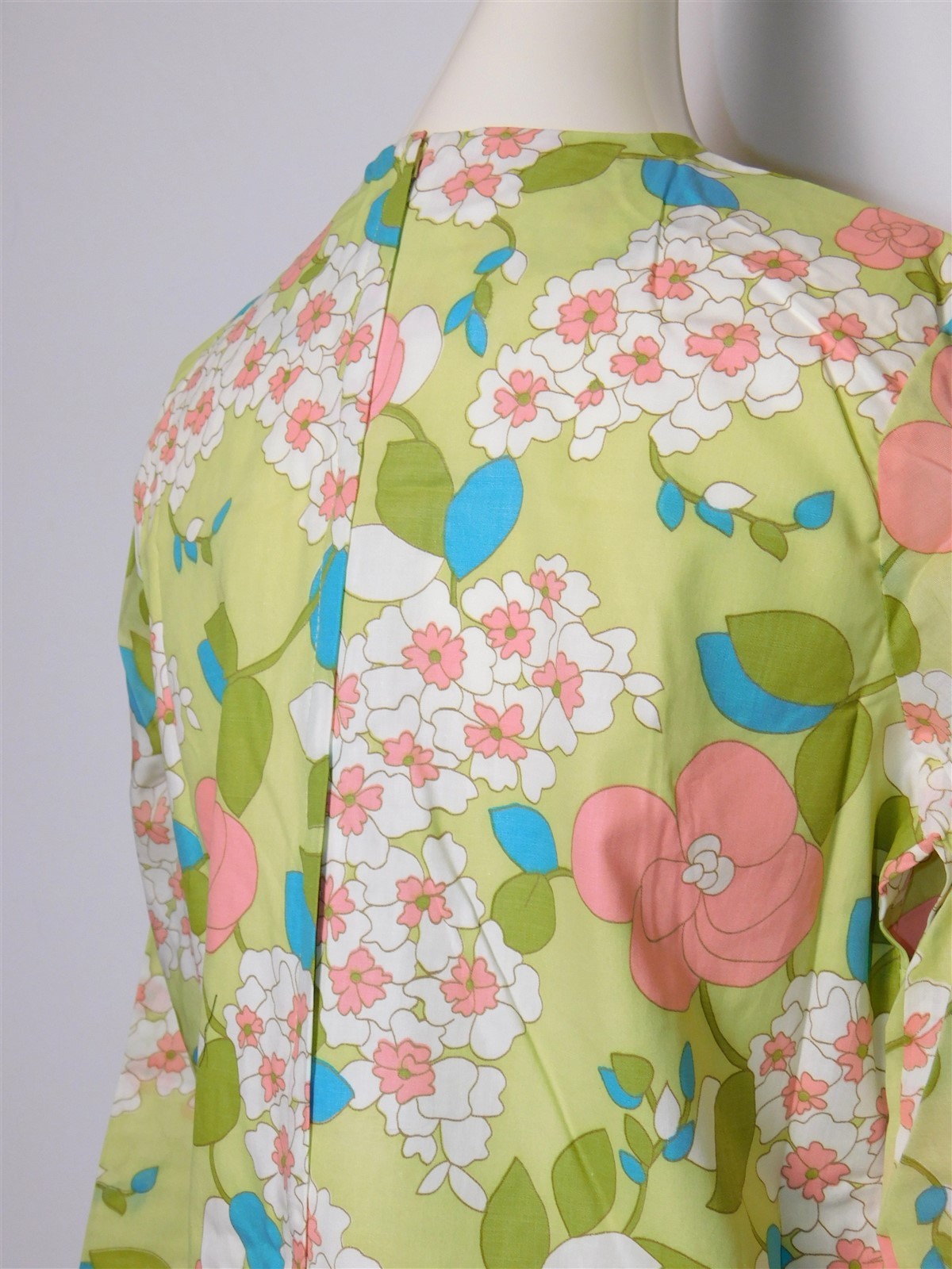 NWT Vintage Women&rsquo;s 1960s Celadon Green Floral Cotton Blend Shift Dress 15/16