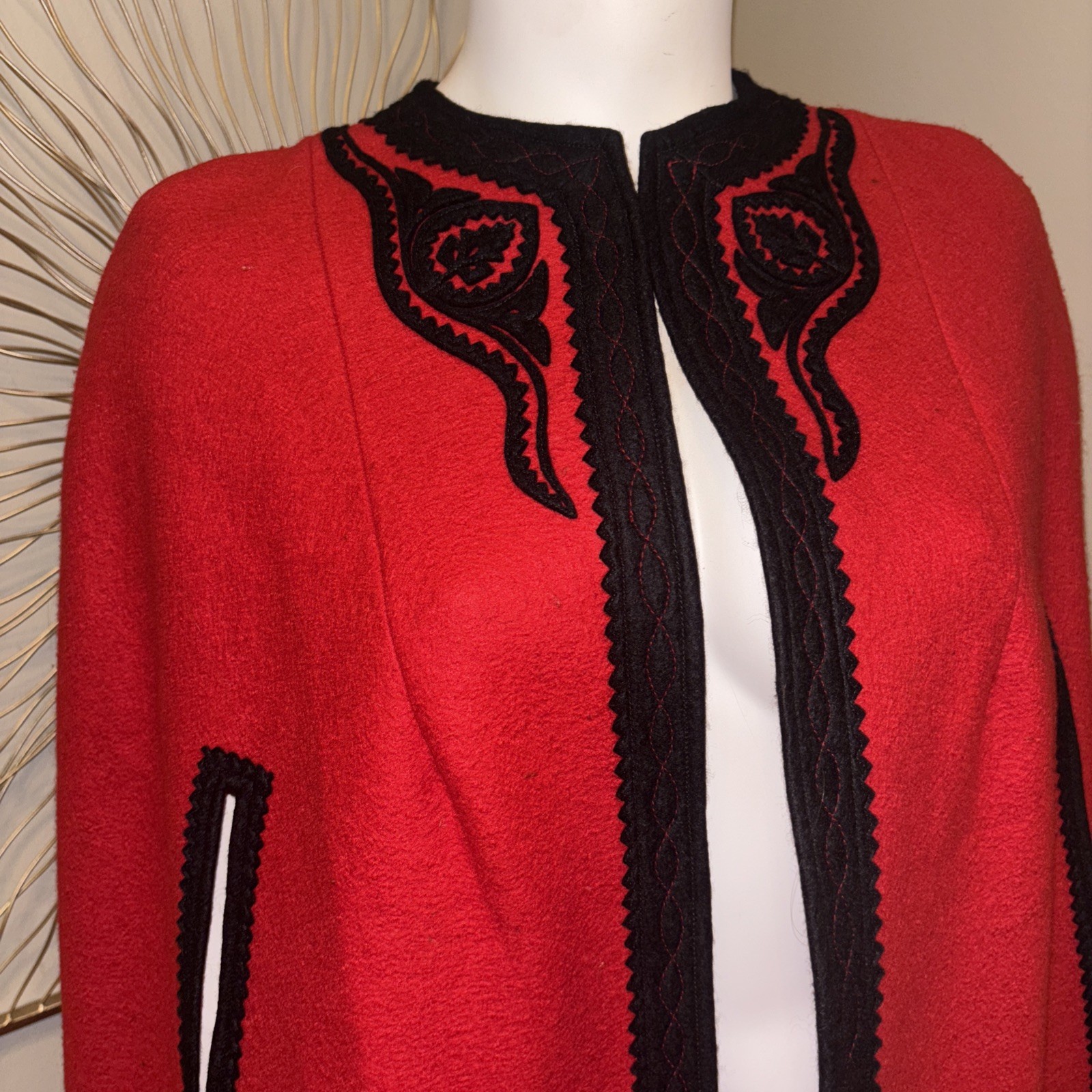 Vintage Unbranded Victorian Wool Cape Red Black Trim Embroidery Size 46 Hungary