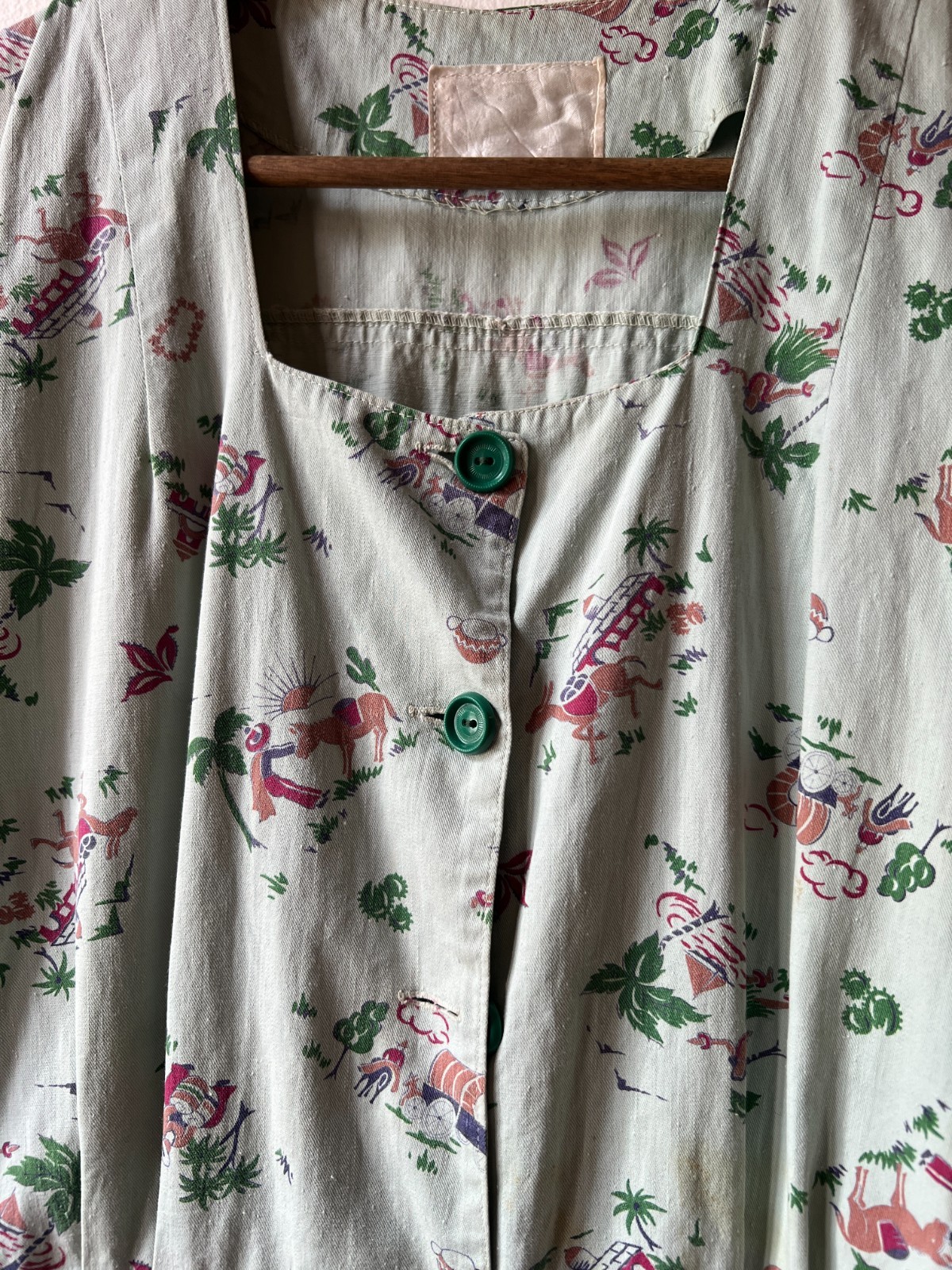 Vintage 1940s Novelty Print PLAYSUIT Romper Jumpsuit – 42x38x31 AR FL