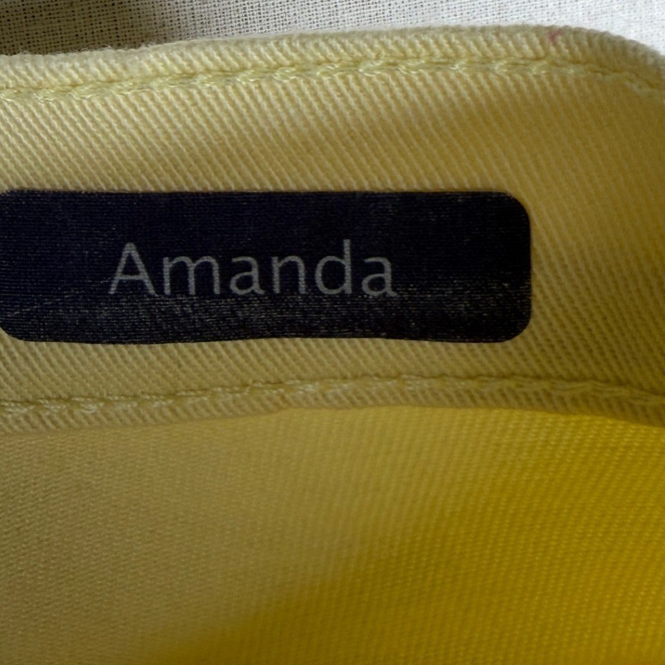 New Gloria Vanderbilt Amanda Jeans size 12 Petite Light Yellow