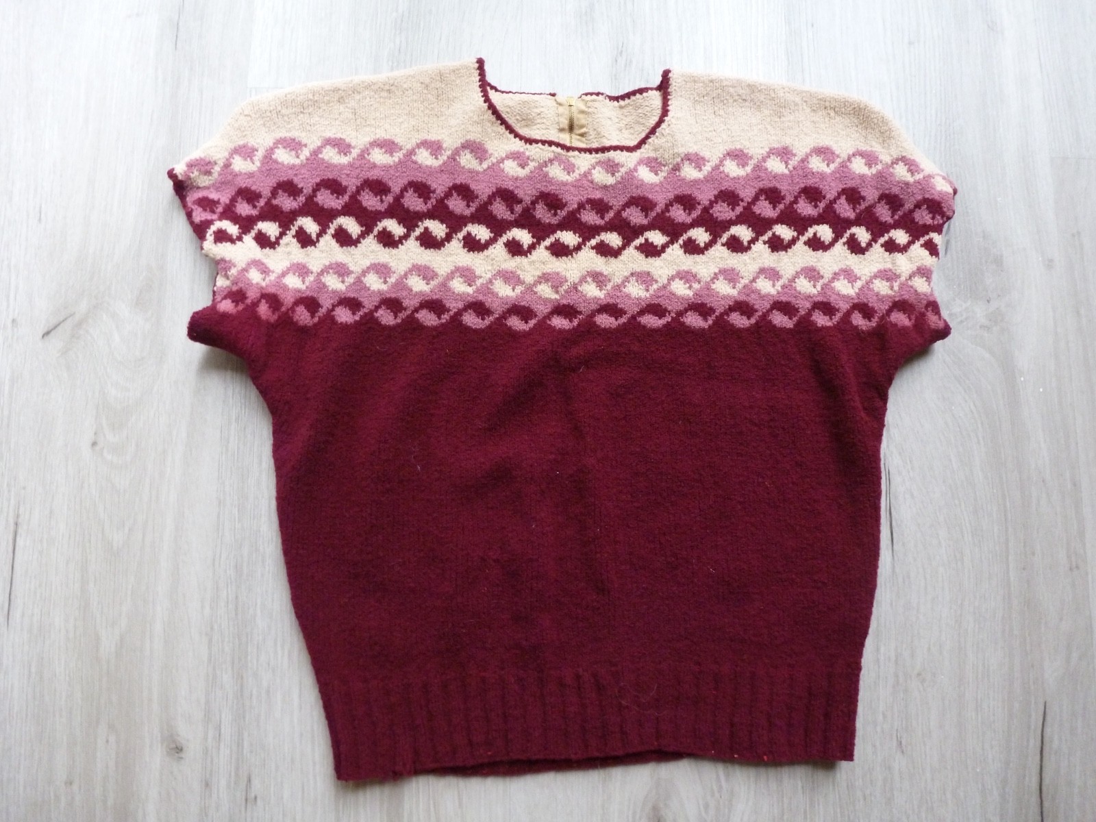 True Vtg 1940s WWll ERA Hand Knit Fair Isle Sweater Top TALON ZIP S Novelty USA