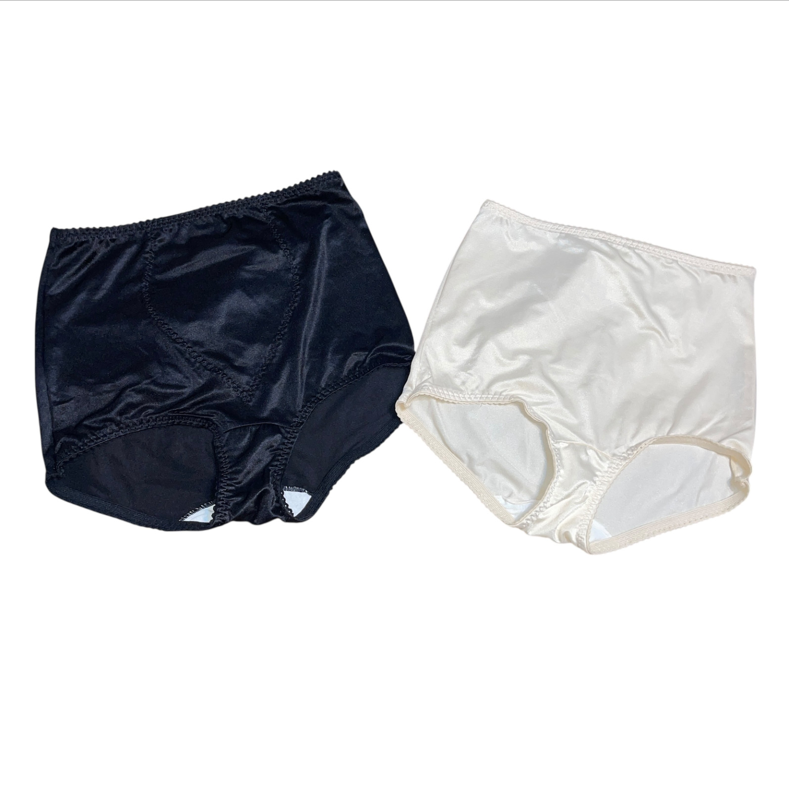 BALI Lot Sz XL Off White (8500) & Black (8700 Front Panel) Panties New No Tags