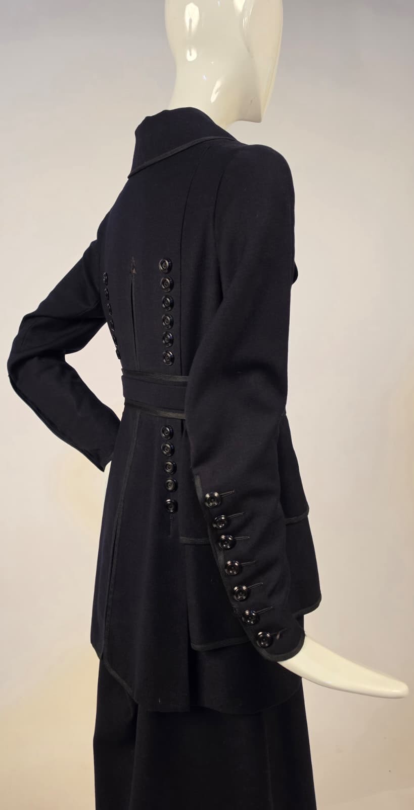 HIGH STYLE EDWARDIAN NAVY WOOL WALKING SUIT W BRAID DETAIL EDGING