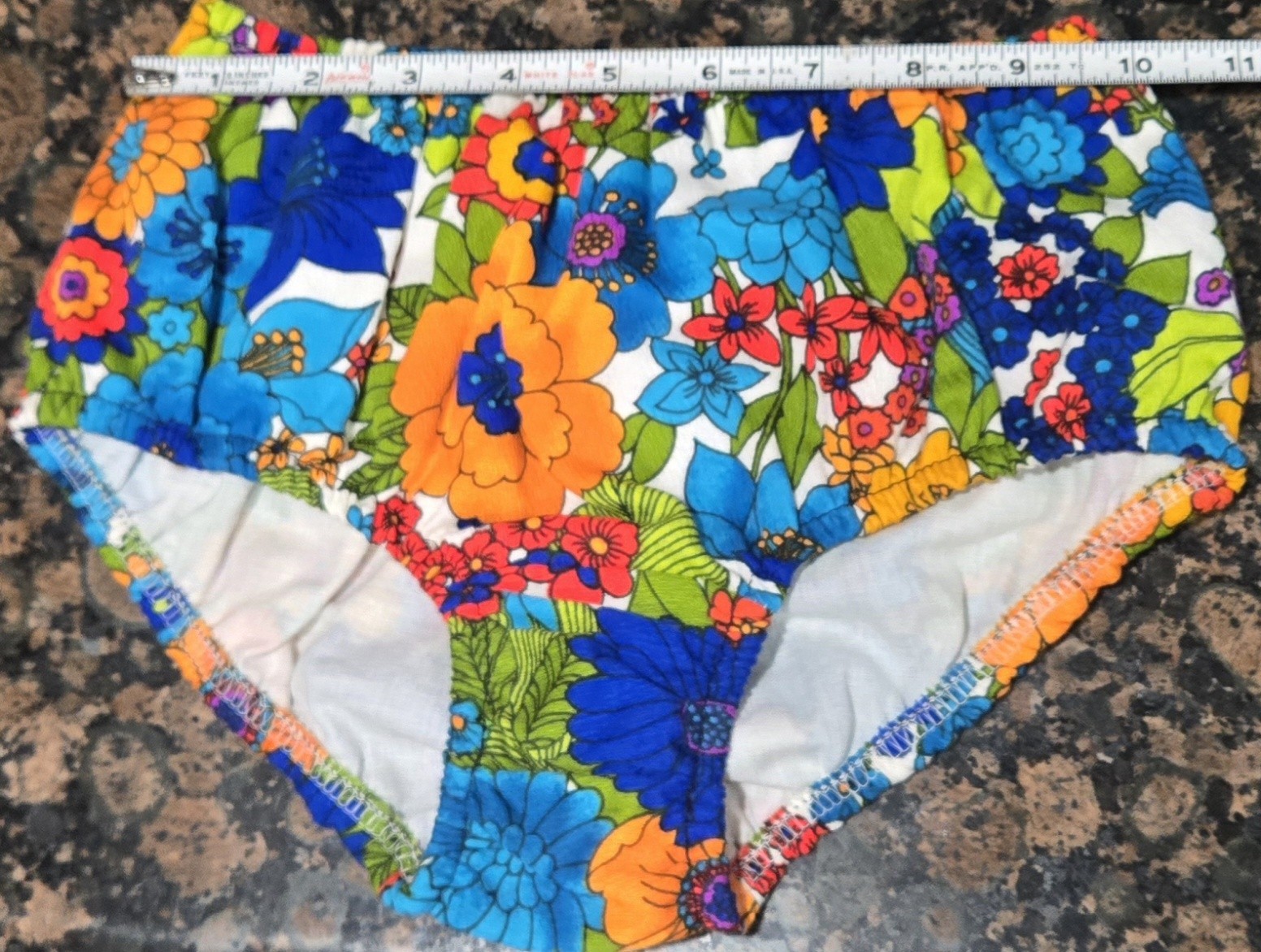1960s FLOWER POWER Psychedelic High Waist Bikini Bottoms 10&Prime;-15&Prime; Flat Waist