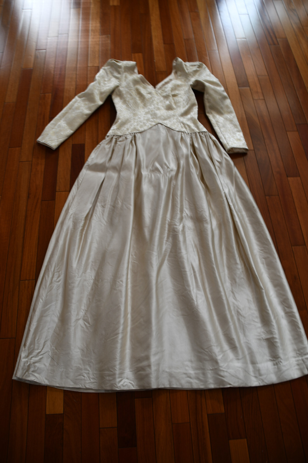Vintage Retro CHAMPAGNE DRESS Long Sleeves Sz M