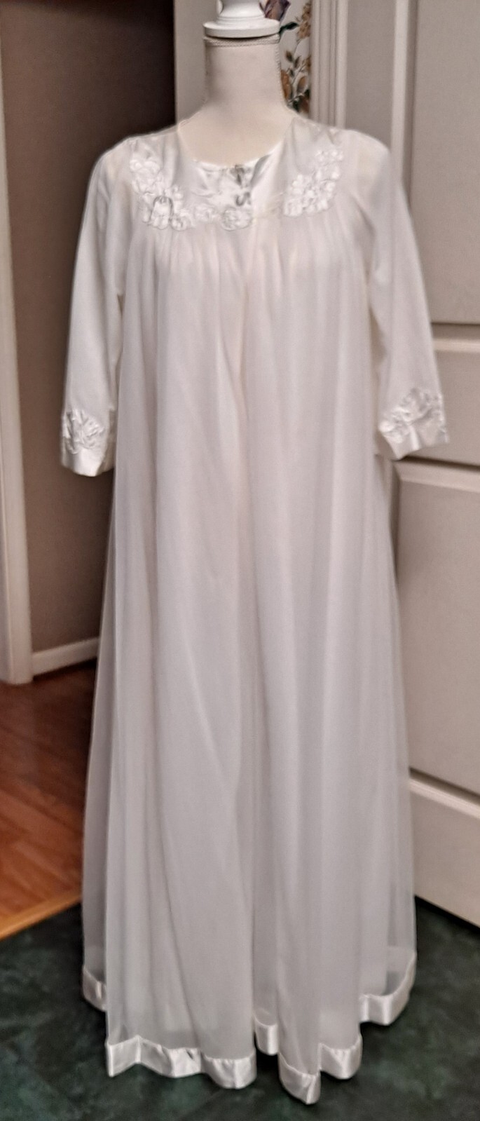 Vintage White Gossard Aretmis Full Length Penior Set Size M Honeymoon/Romantic