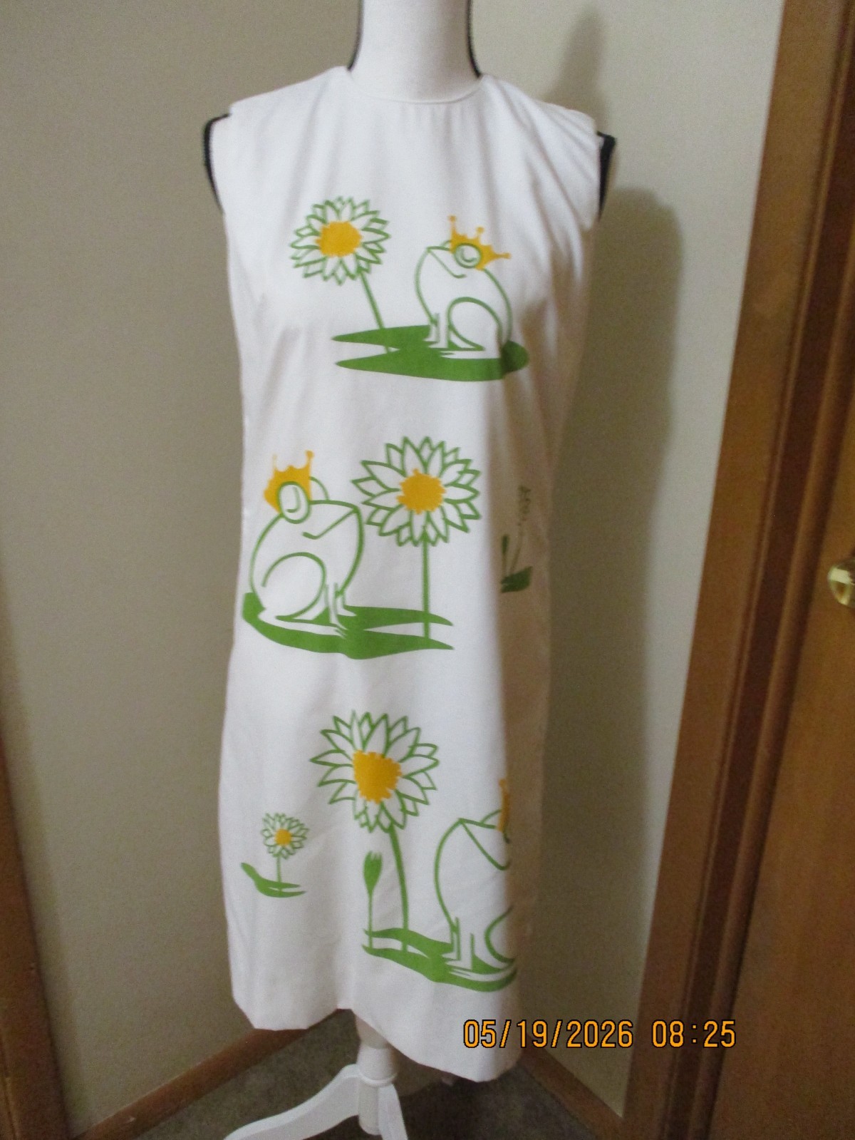 VTG 1960s 70s Vested Gentress Shift Dress Screen Print Crown Prince Frog Sz 10