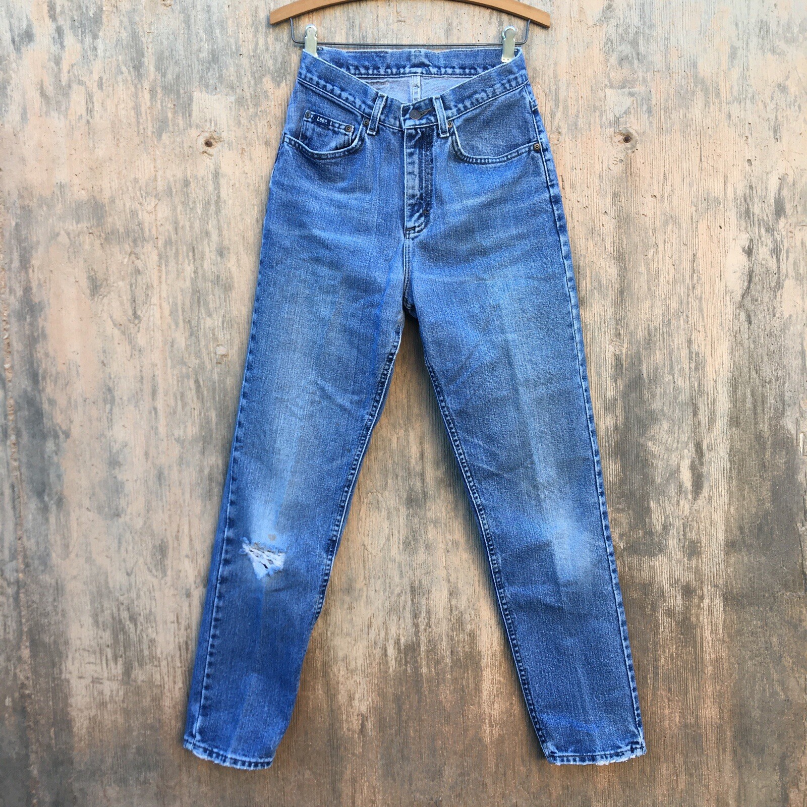 VTG Distressed LEE Denim Zipper Jeans Women Actual Sz 29.5 X 31 RIPPED DISCOLOR