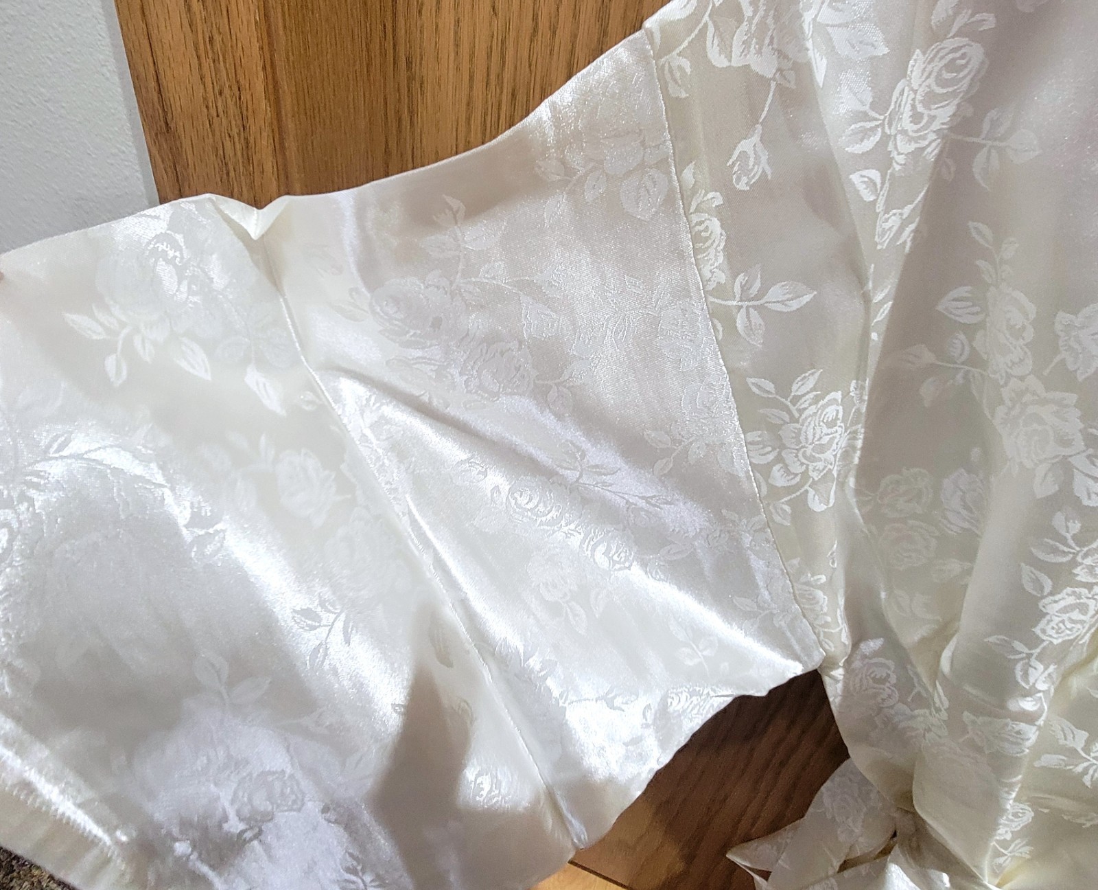 Vintage White Satin Robe with Cabbage Rose Flowers Pattern