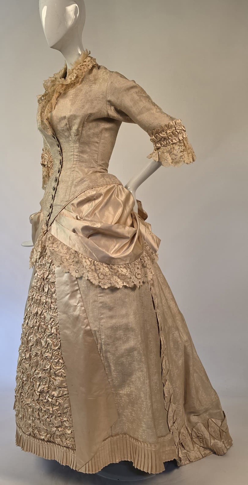 VICTORIAN 1880’S FIGURED SILK + SATIN BUSTLE DRESS W POLONAISE SIDES + TRAIN