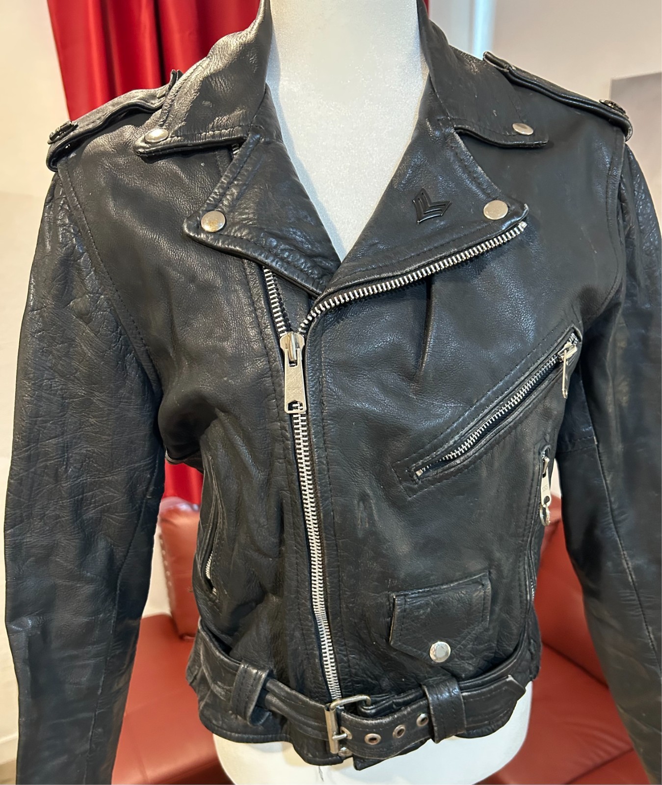 Vintage Leather Motorcycle Jacket Black Men&rsquo;s Small W/Zipper Pockets And Snaps