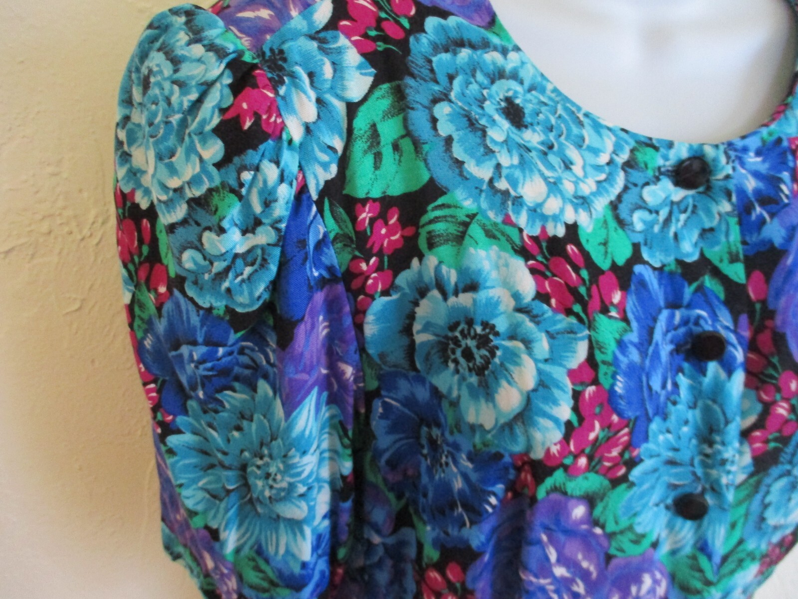 80&rsquo;s David Mitchell Strong Shoulder Blouse Size 15/16 Made in USA