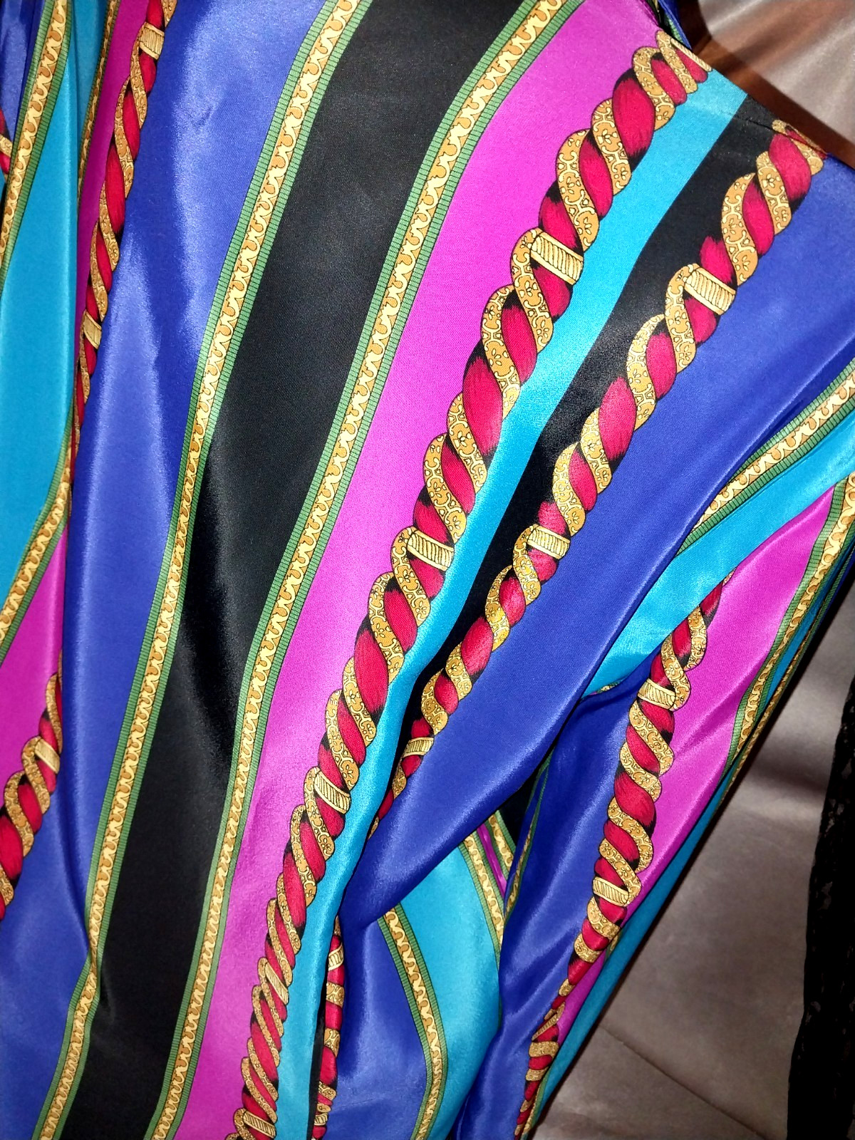 VTG SATIN SHINY VERSACE ESQUE NOTCH COLLAR BLOUSE GOLD ROPES GEO TOP USA 40&Prime; NOS