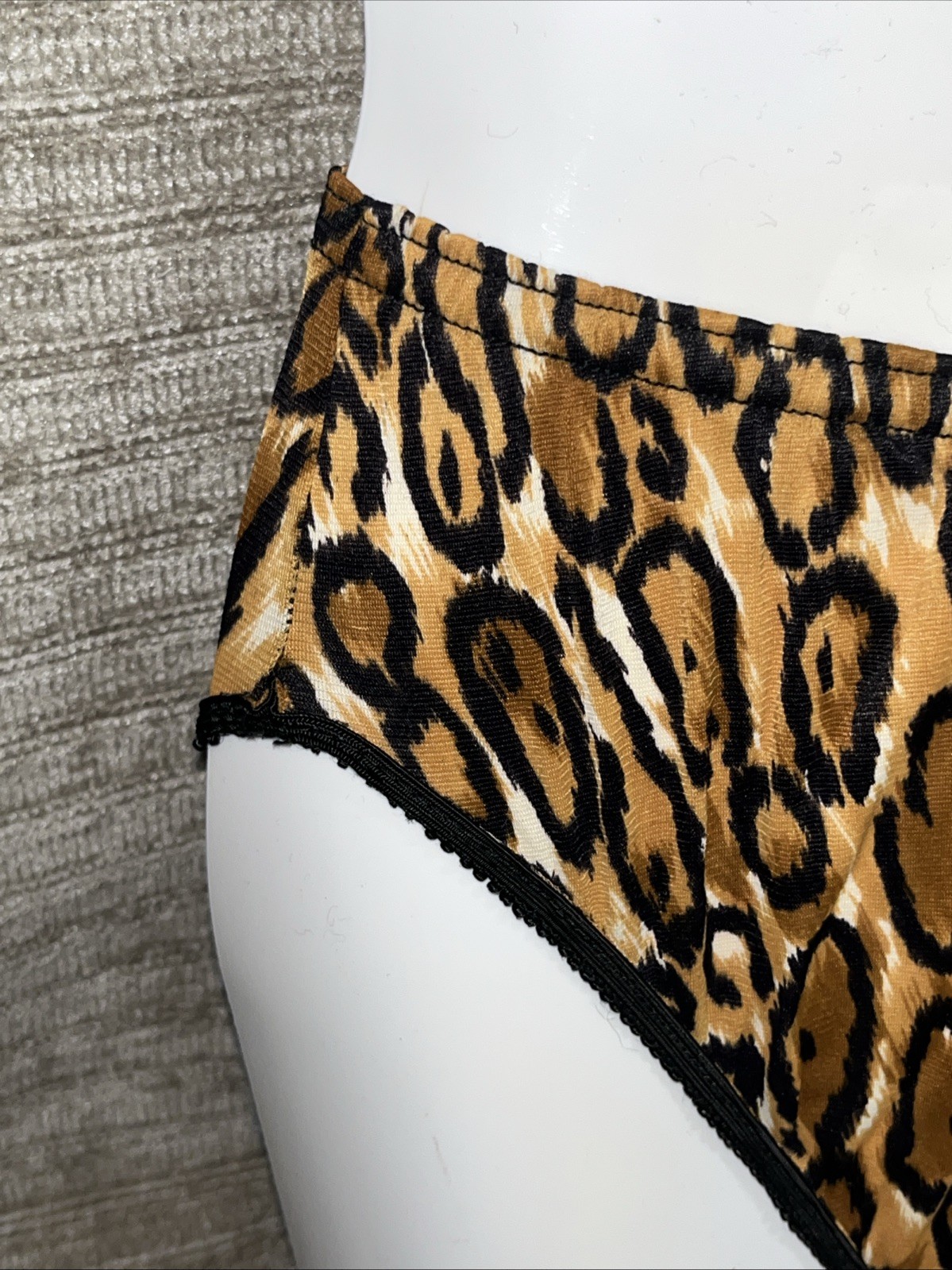 Vintage 60s Nylon Retro Leopard Pattern Print Bikini Sheer Silky Panties Sissy S