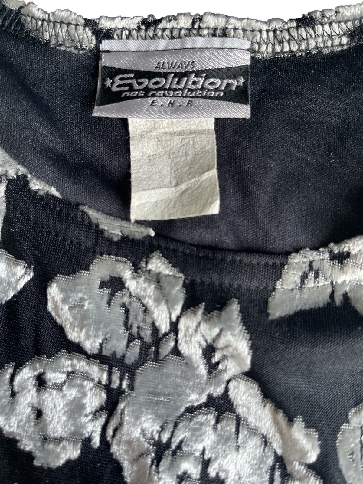 90s Always Evolution Metallic Silver & Black Floral Sleeveless Blouse Y2K Top