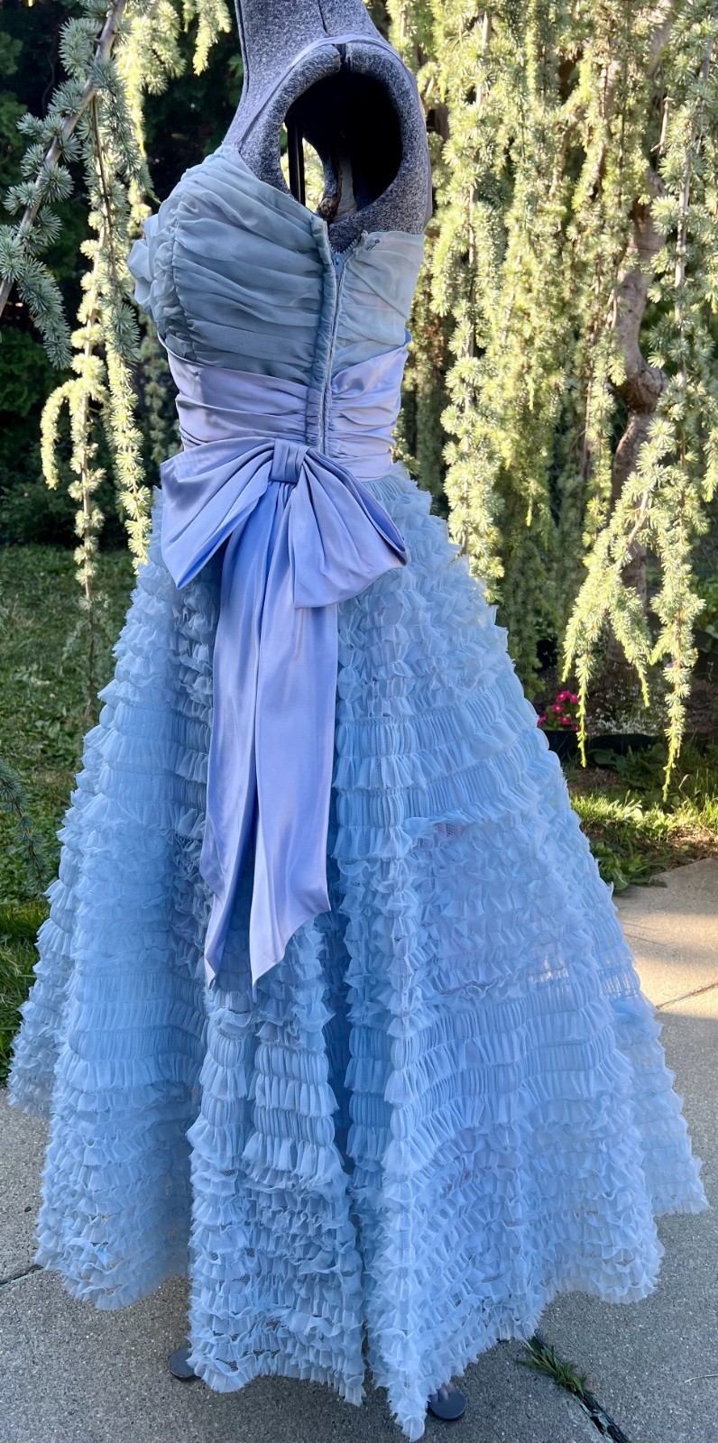 VINTAGE 1950&rsquo;s BLUE CUPCAKE PROM PARTY DRESS