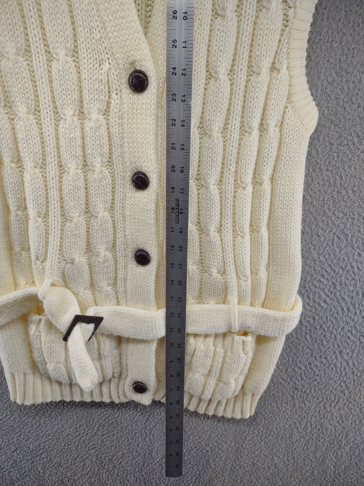 Vintage Hand Loomed Hand Full Fashioned Import Cable Knit Sleeveless Sweater L