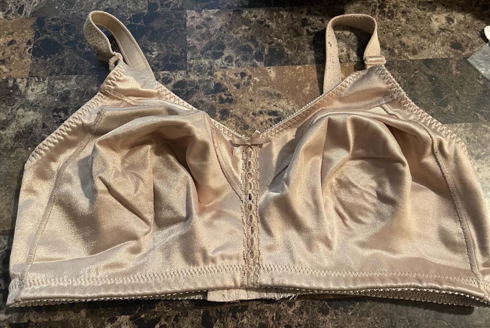 VINTAGE BALI SECOND SKIN BEIGE BRA! 40 DD #2