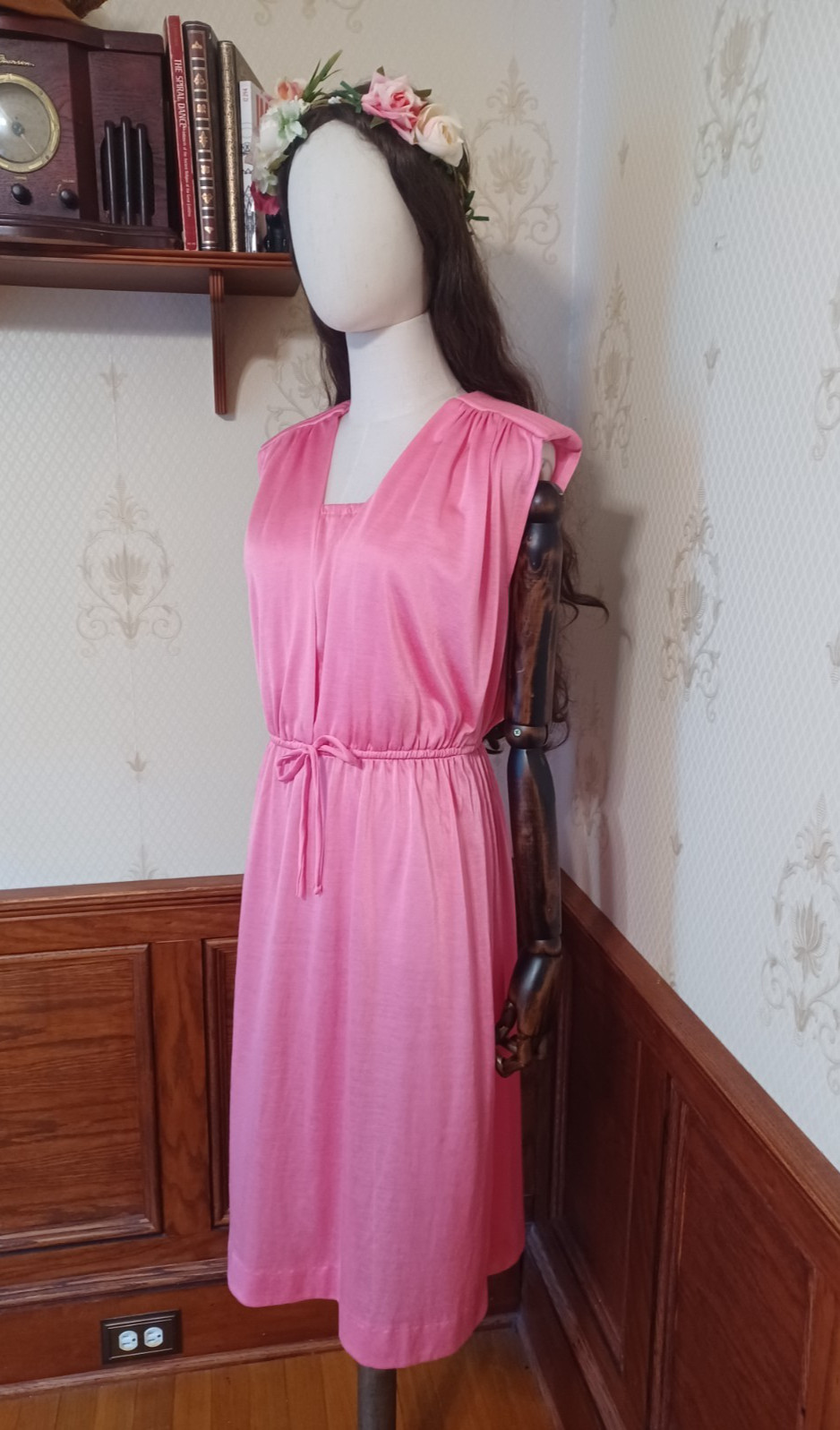 Vintage 1970s Vicky Vaughn Juniors Floaty Pink Disco Goddess Union-Made Dress