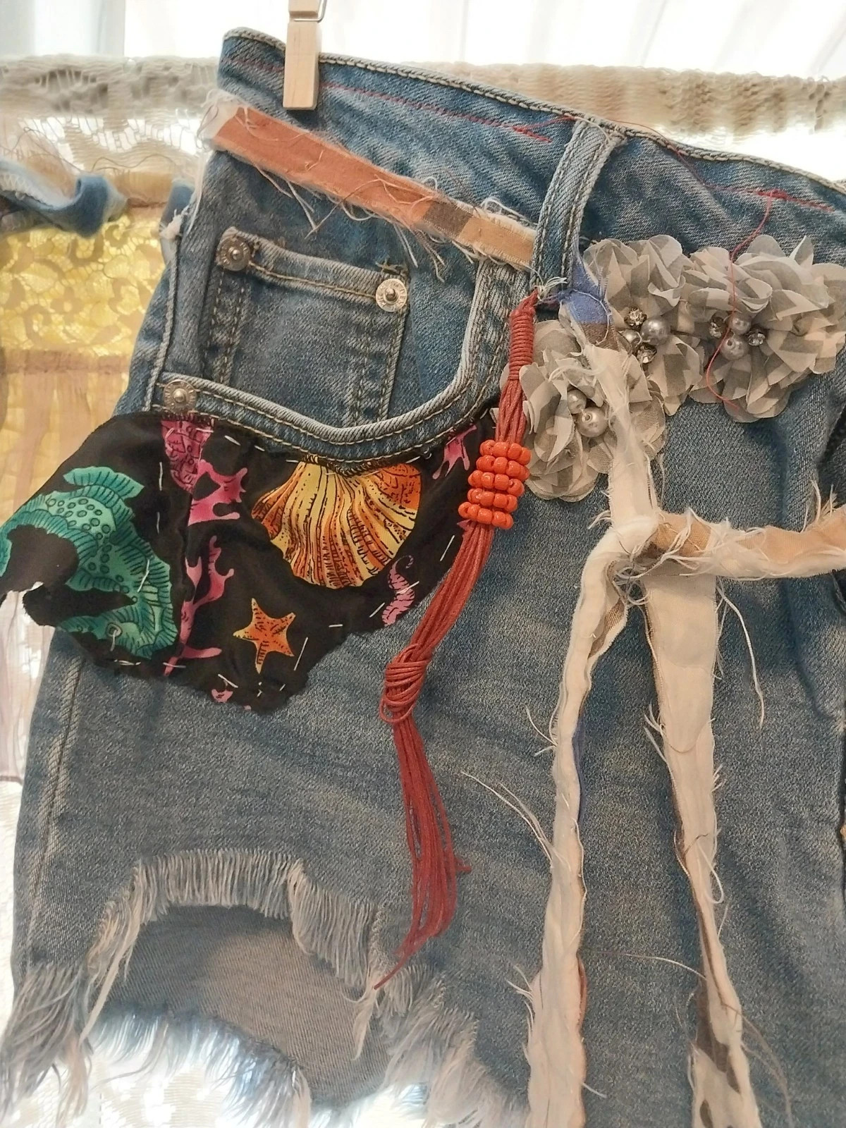 Vtg FRINGE CROCHET REWORKED ART TO WEAR DENIM SHORTS PATCHWORK BOHO HIPPY S