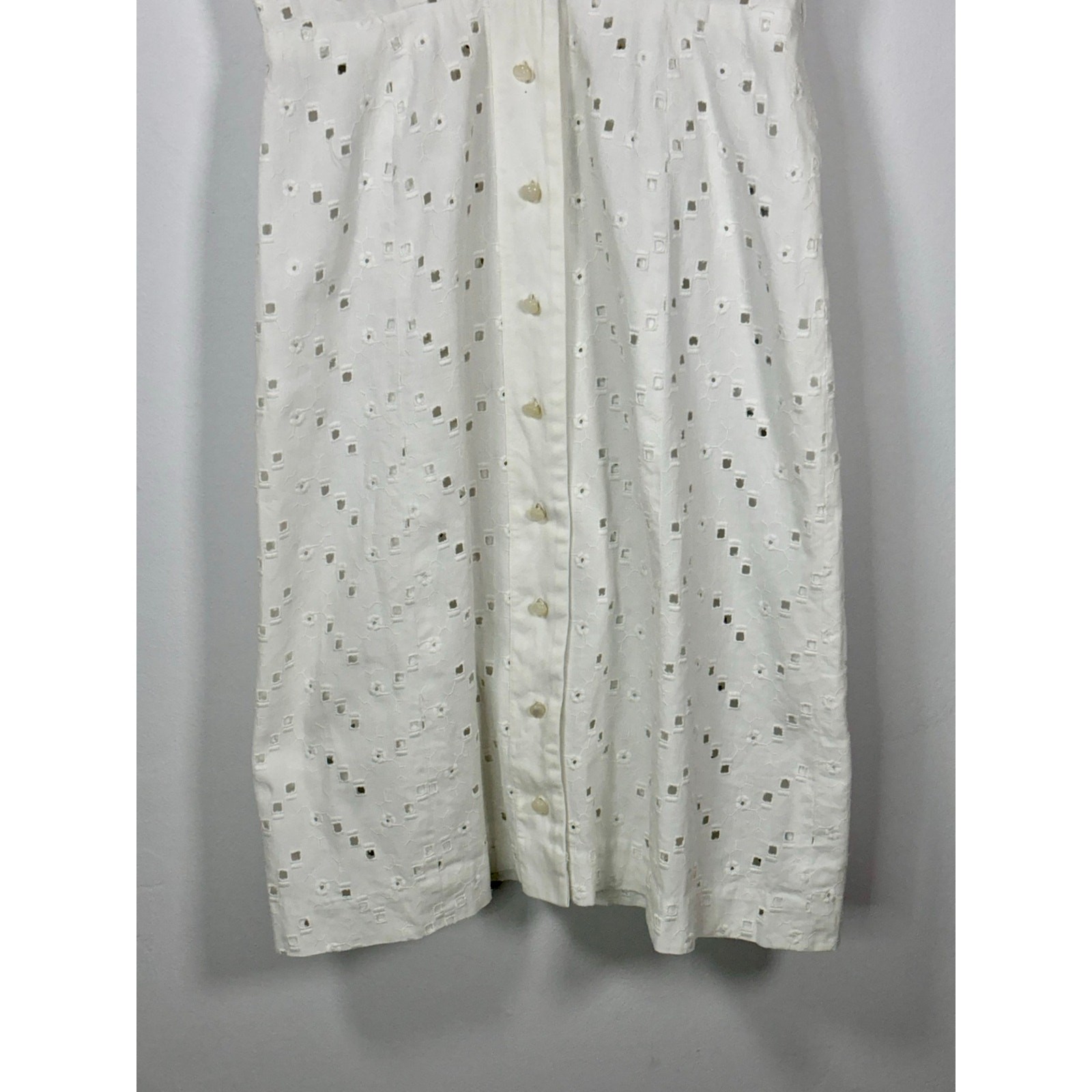 1940s 1950s White Cotton Eyelet Floral Embroidered Button Front Day Dress
