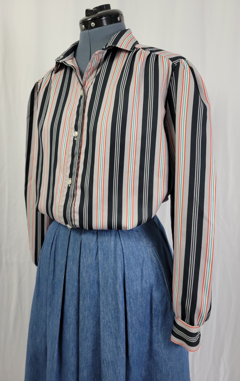 Vintage Grey & Black Striped Button Down Top w Red/Teal/Purple Accent Size 16