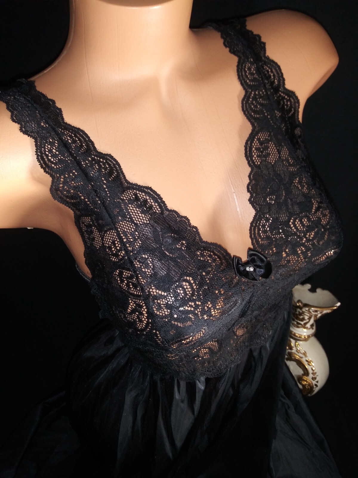 Vtg Shadow line Silky Black BUTTER SOFT Peignoir Nightgown Negligee Gown