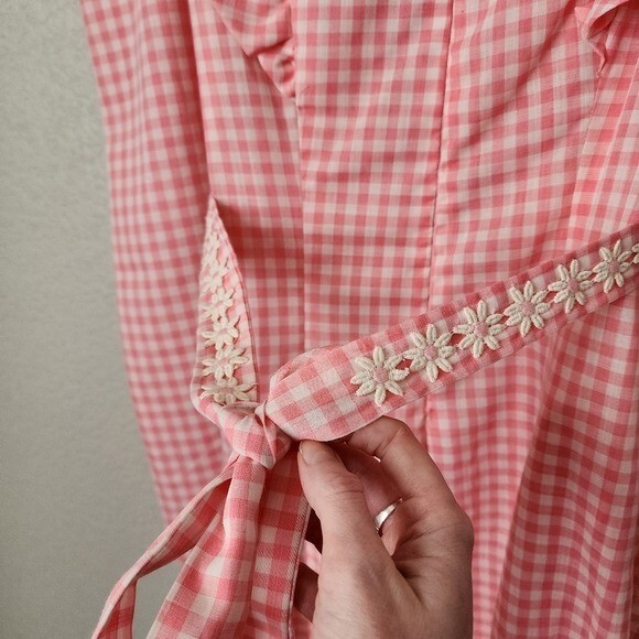 VINTAGE handmade 70&rsquo;s Gingham Ruffle Dress in Pink White Daisy Belt