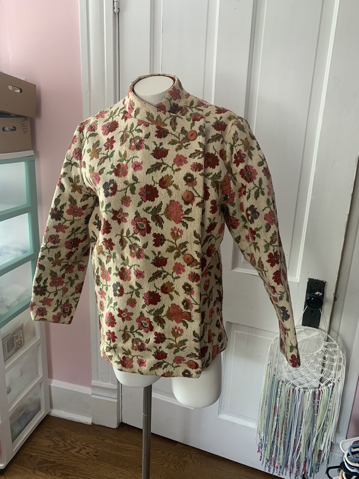 Vintage Joseph Magnin Tapestry Jacket Needlepoint Upholstery Floral Size M