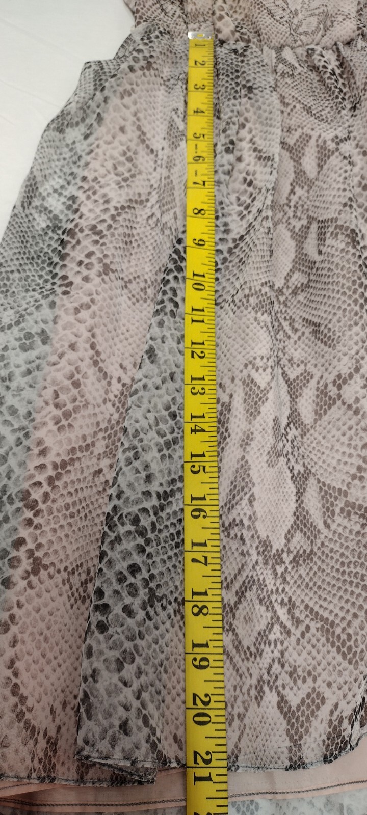 Vintage 80s Gray Snakeskin Chiffon Dress Ruffles Flamboyant Dolly Busty Size S/M