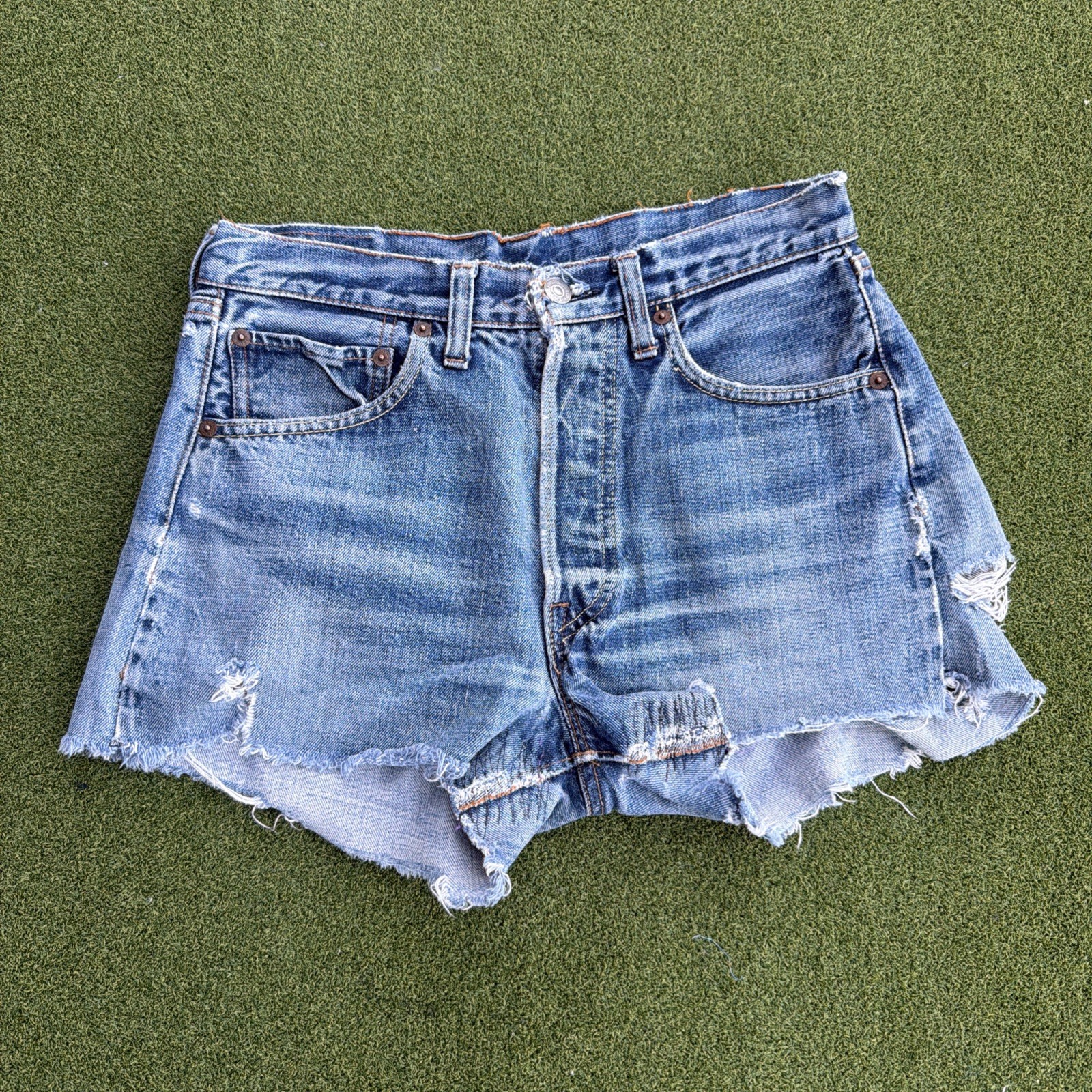 Vintage Levi&rsquo;s 501 Redline Selvedge Cut-Off Denim Shorts Made in USA Size 28
