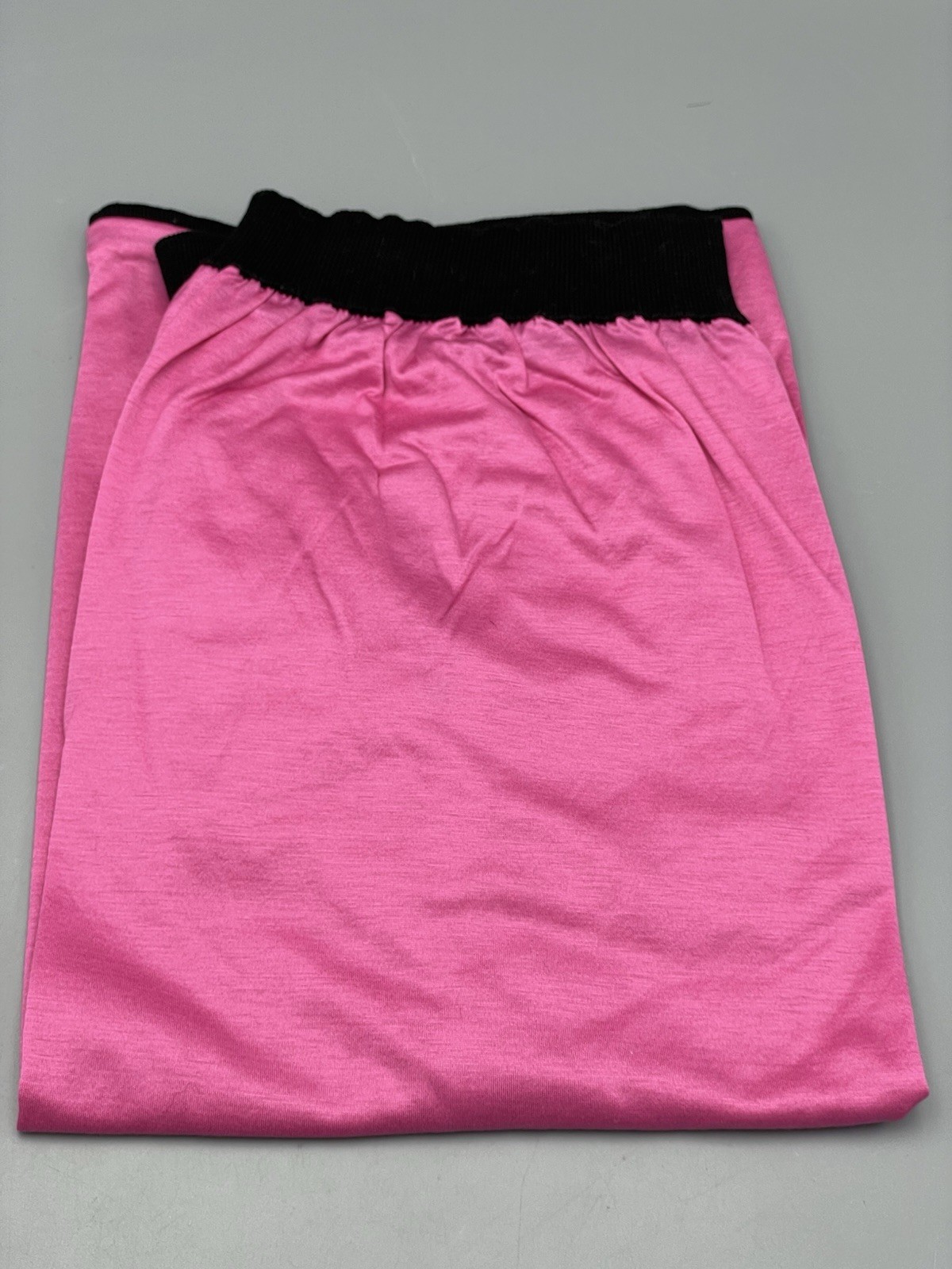 Vintage UNGARO Paris High Contrast V-neck Top Women&rsquo;s Hot Pink 1980s 1990s