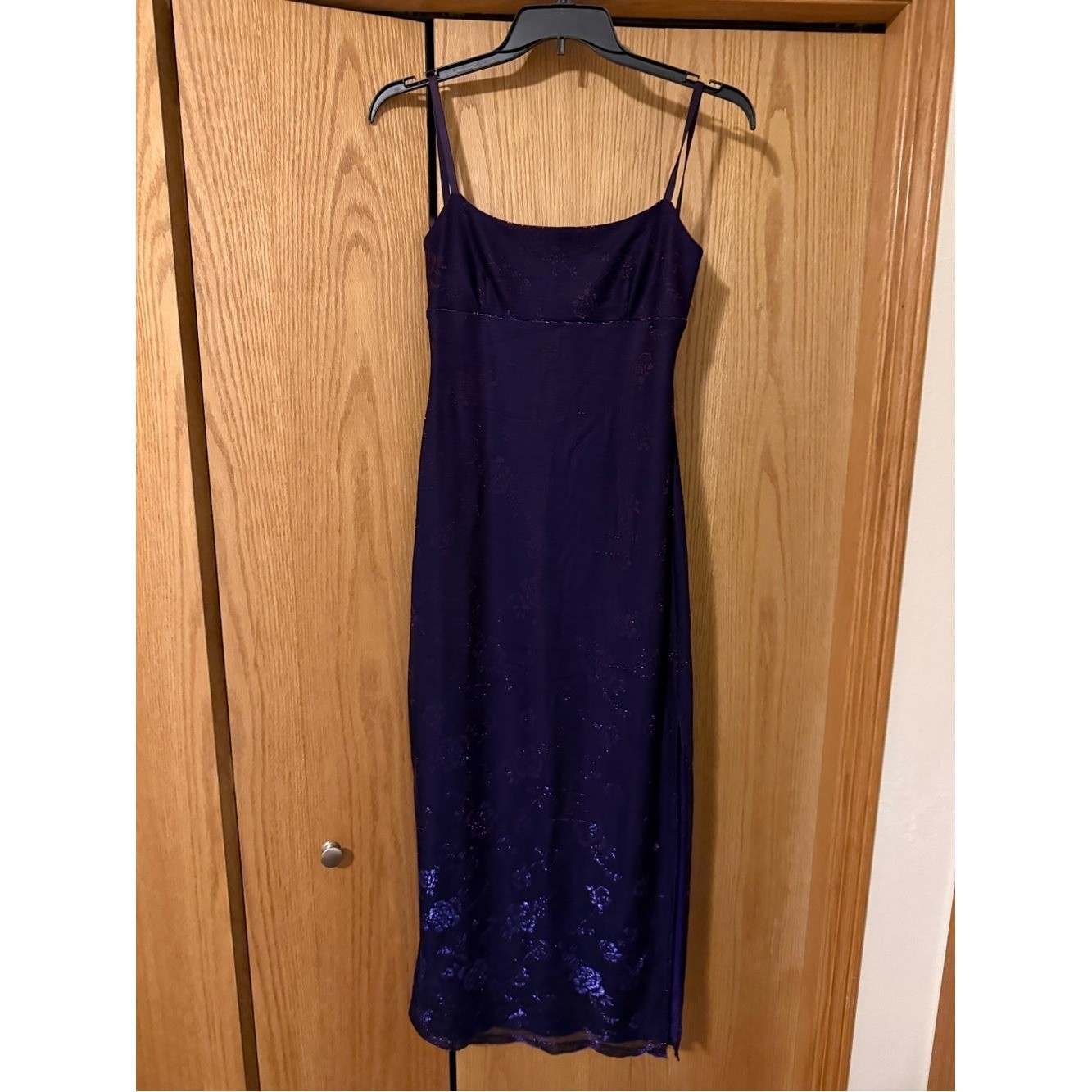 Vintage Color Shift Y2K Steppin Out Red/Purple Slip Dress with Spaghetti Straps