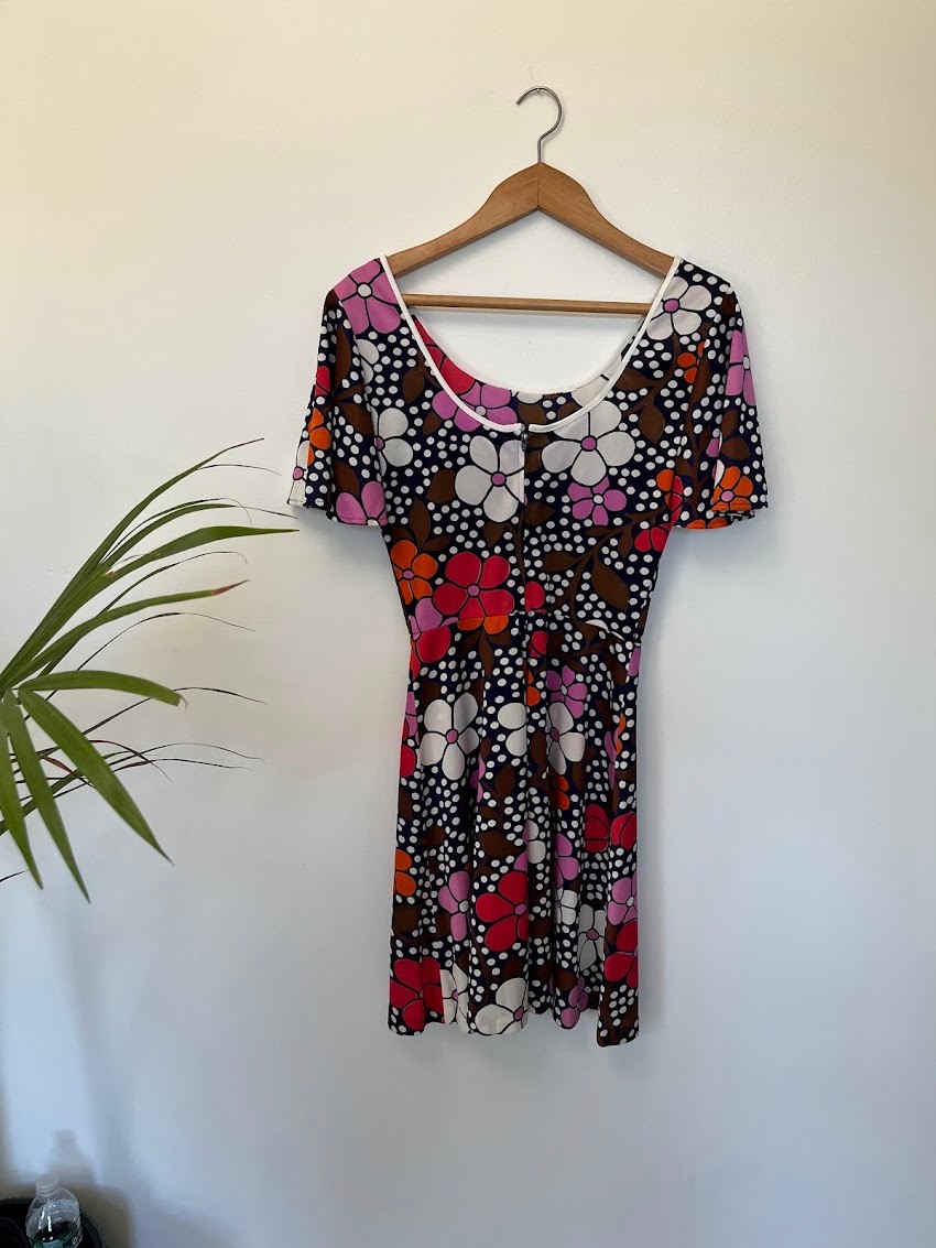 Vintage 1970s Groovy Floral Mini Dress Pop Art Mod Retro Warhol Print XS/S