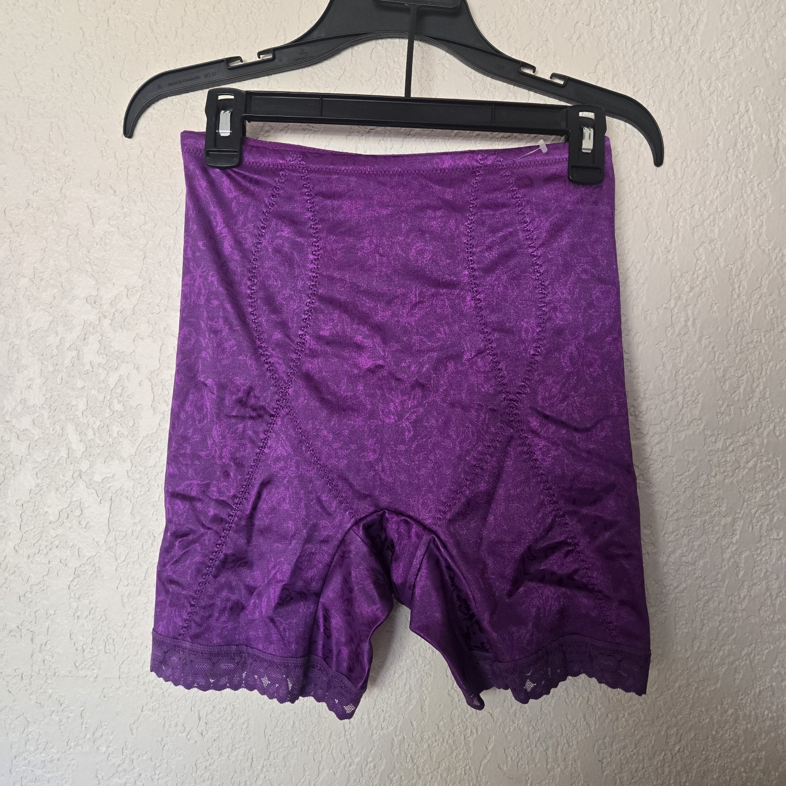 Purple Vintage Nylon Gridle Shapewear Women&rsquo;s SIZE LARGE New Without Tags