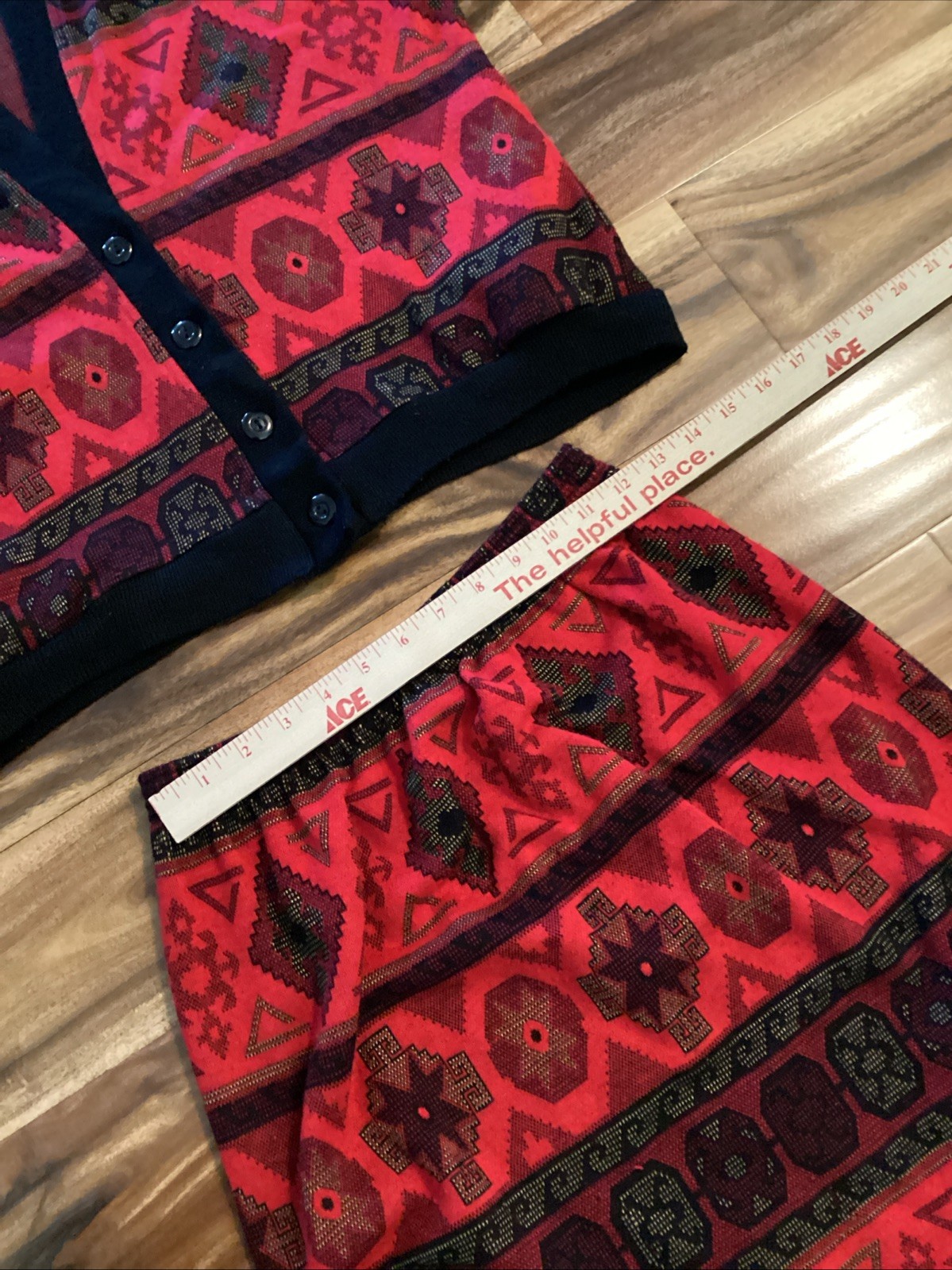 Vintage Graff Californiawear Pattern Red Black Sweater Material Size S/M
