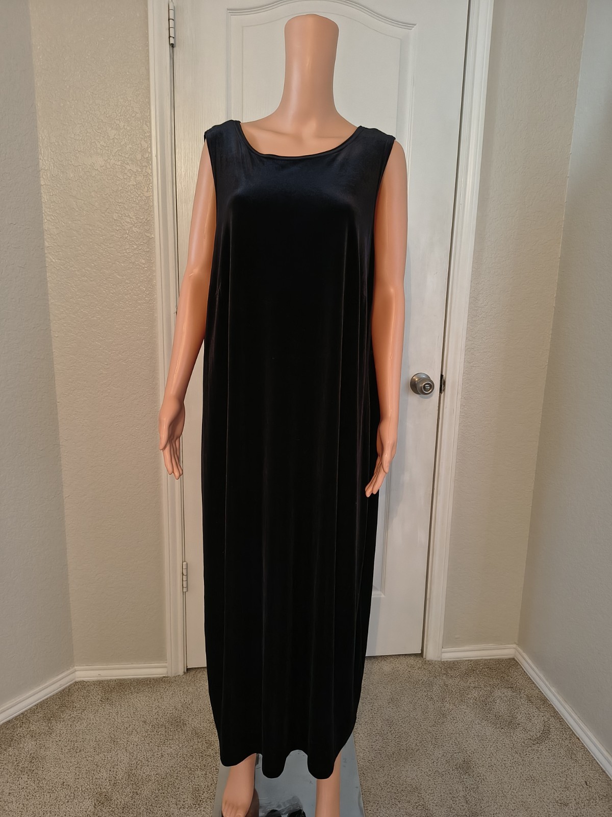 Vintage Black Velvety Maxi Dress Size 22W Goth Grunge Party Festival -DP21