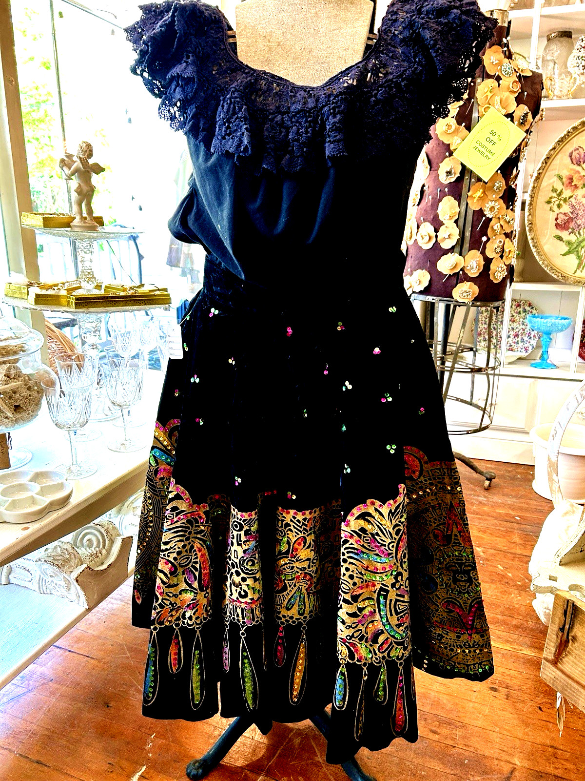 Vintage Mexican Velvet Folklorico Skirt/Blouse Set Cinco de Mayo Top 116&Prime; Sweep