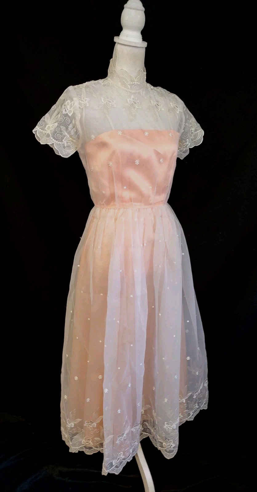 Vintage 80&rsquo;s does 50&rsquo;s Dress Peach Satin & White Lace Party Prom Formal Midi S